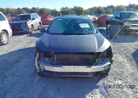 2016 Honda Civic Touring z USA, uszkodzony, nr VIN 19XFC1F90GE203792